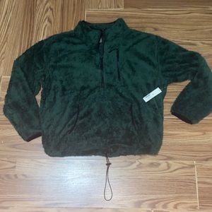 Women’s size XXXL (21).No Boundaries Pullover.(Brand New)